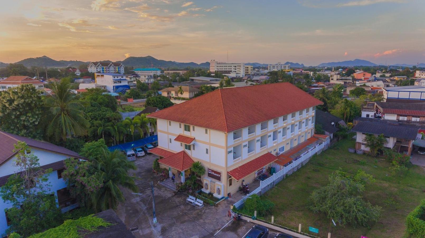 Loei Village Hotel Экстерьер фото
